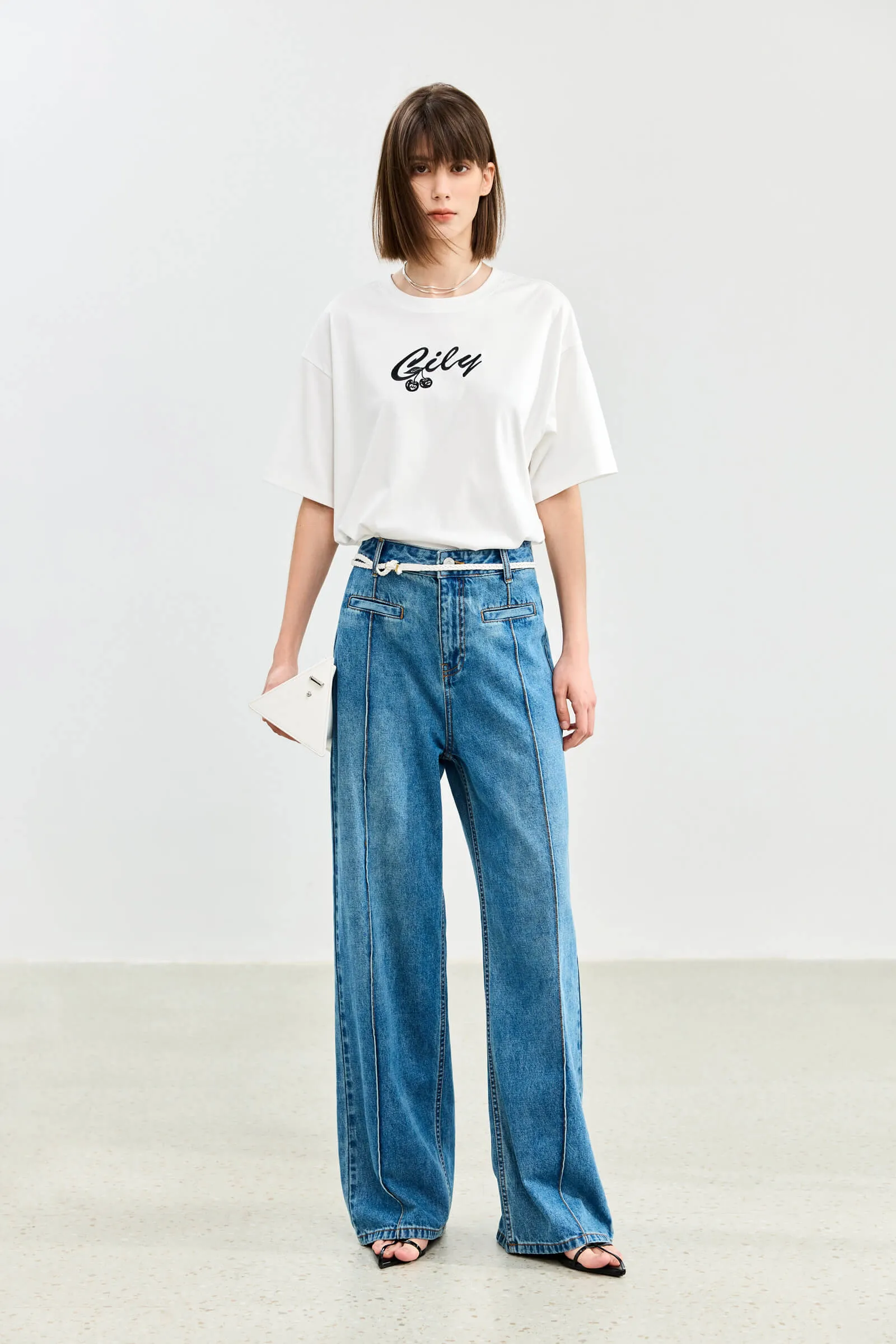 LILY Classic Straight Leg Jeans