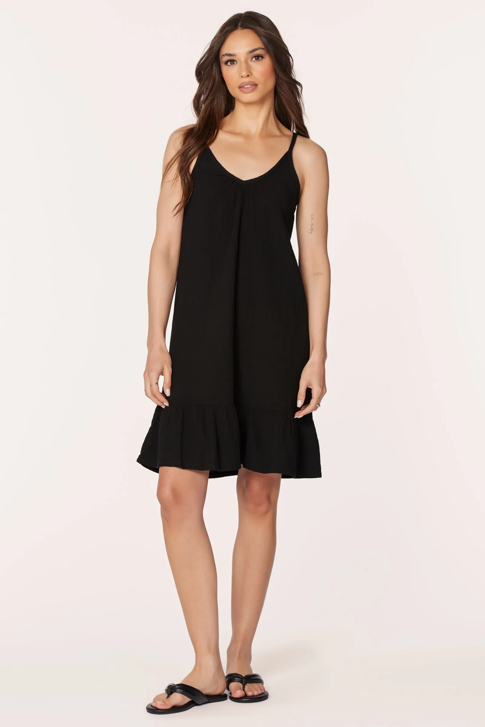 V-NECK RUFFLE DRESS