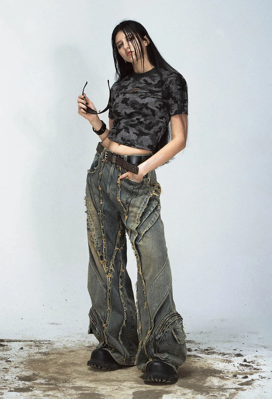 Wide-leg denim pants
